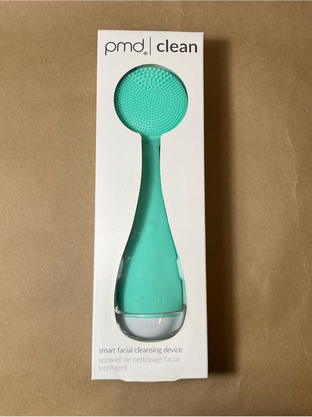 PMD Clean facial cleansing device